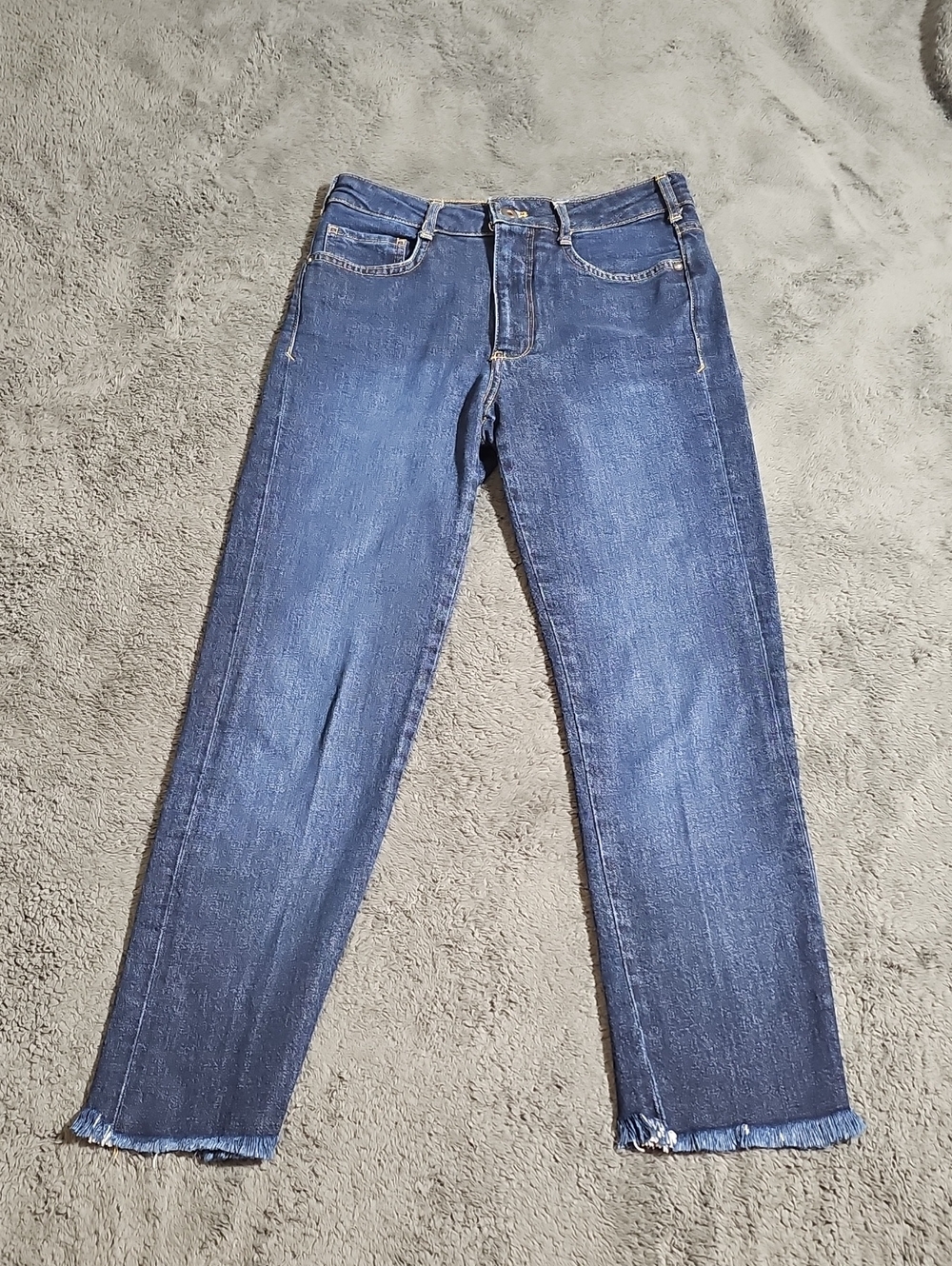 Anthropologie Pilcro High Rise Raw Hem Straight Leg Jeans Size 26 Medium Wash